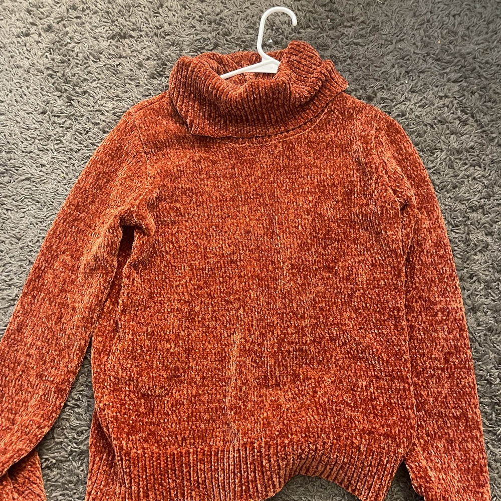 Volcom, Fuzzy Turtle Neck Sweater.
